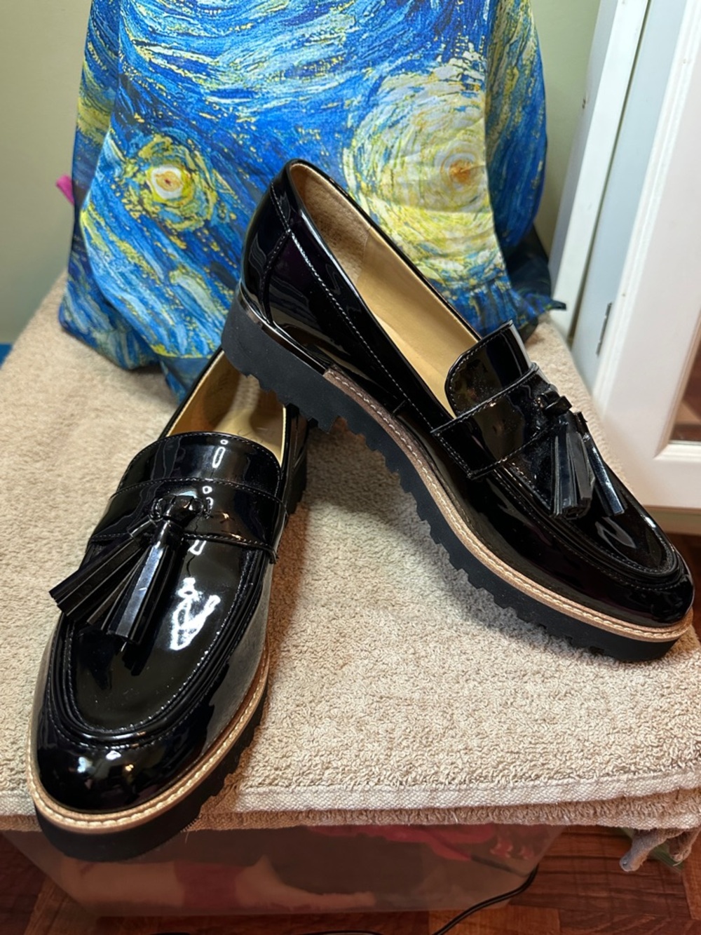 NEW Franco Sarto Carolynn Tassel loafers 8.5 - black